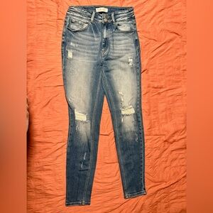 Kancan jeans from buckle. Size 29